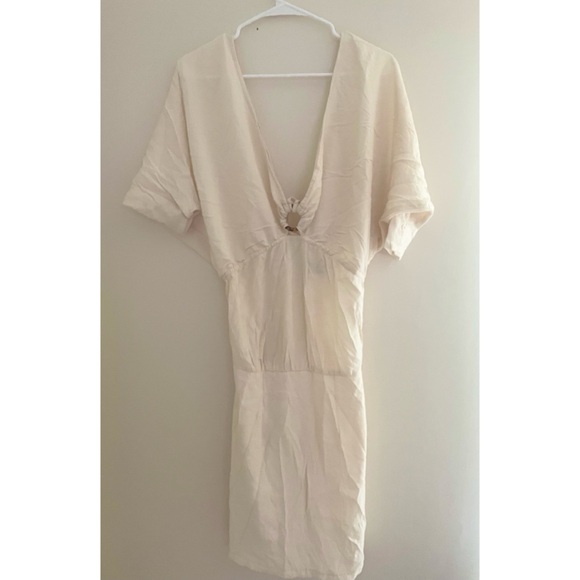 Prettylittlething Cut Out Dress - Picture 1 of 4
